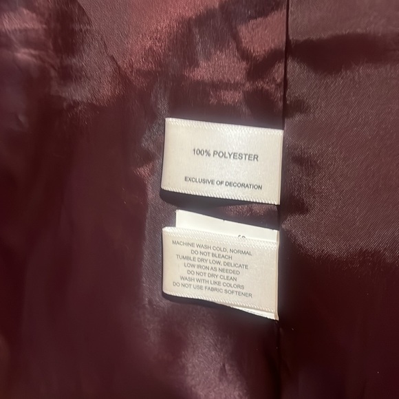 Burgundy puffy vest - Picture 7 of 9